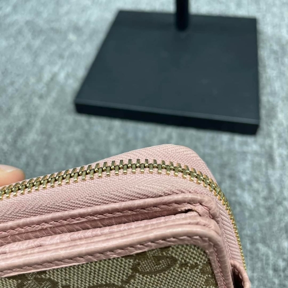 100% Authentic Gucci Leather Wallet 215-10924 - Picture 7 of 12